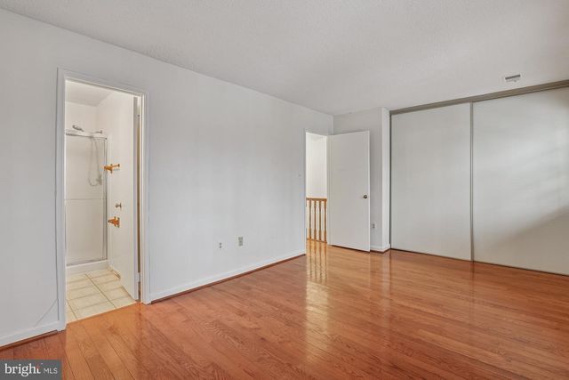 2396 BRANLEIGH PARK CT, Reston, VA 20191