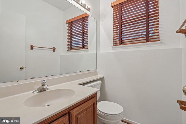 2396 BRANLEIGH PARK CT, Reston, VA 20191