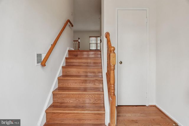 2396 BRANLEIGH PARK CT, Reston, VA 20191