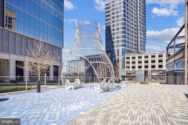 2396 BRANLEIGH PARK CT, Reston, VA 20191