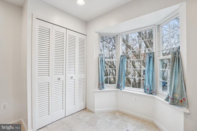 2396 BRANLEIGH PARK CT, Reston, VA 20191