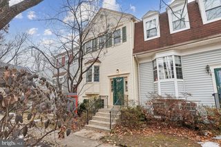 2396 BRANLEIGH PARK CT, Reston, VA 20191