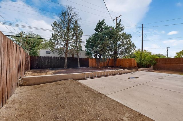 4700 Crest Avenue SE, Albuquerque, NM 87108