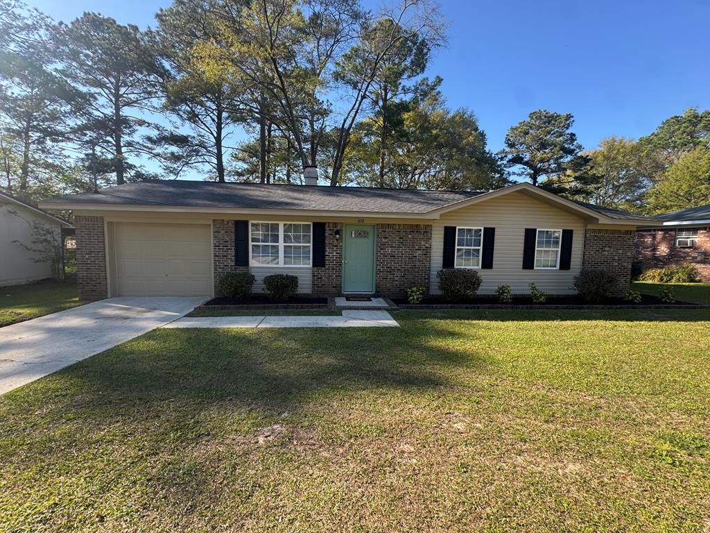 610 Pinto, Dothan, AL 36301