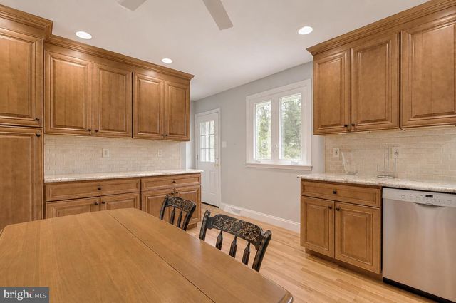 306 9TH ST, West Deptford, NJ 08086