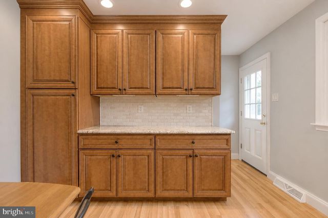 306 9TH ST, West Deptford, NJ 08086