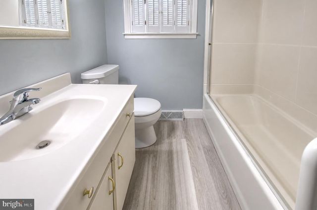 306 9TH ST, West Deptford, NJ 08086