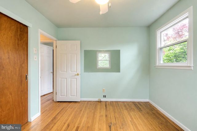 306 9TH ST, West Deptford, NJ 08086