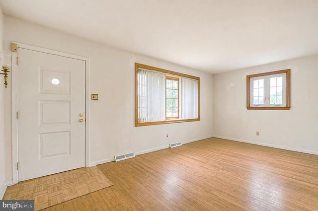 306 9TH ST, West Deptford, NJ 08086