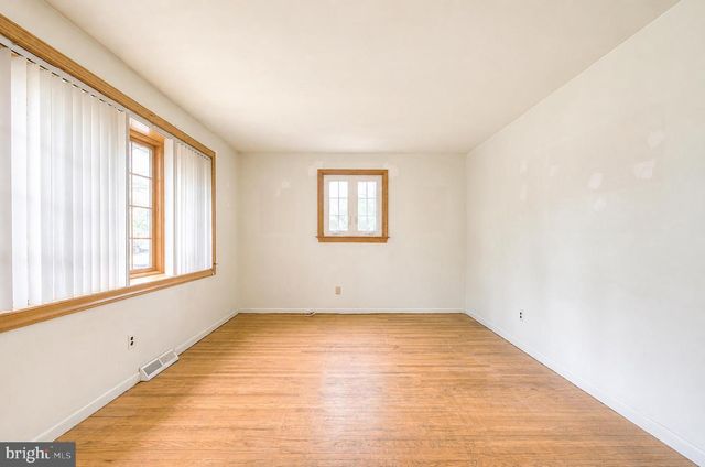 306 9TH ST, West Deptford, NJ 08086