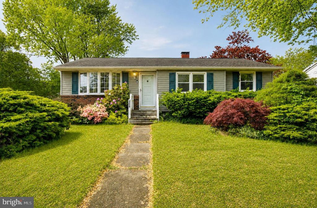 306 9TH ST, West Deptford, NJ 08086