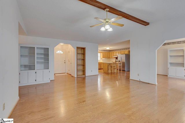 43 Rollingreen Road, Greer, SC 29651