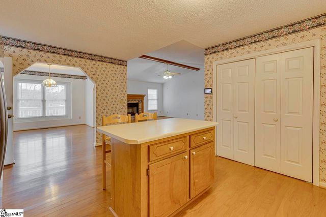 43 Rollingreen Road, Greer, SC 29651