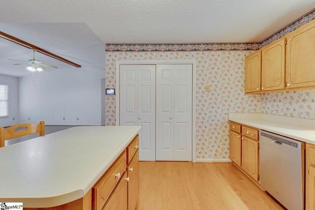 43 Rollingreen Road, Greer, SC 29651