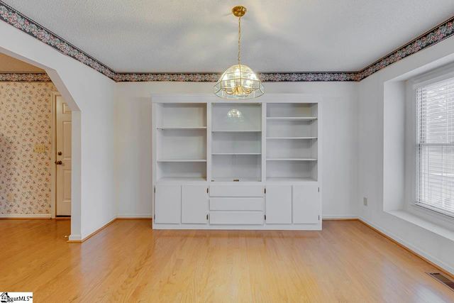 43 Rollingreen Road, Greer, SC 29651