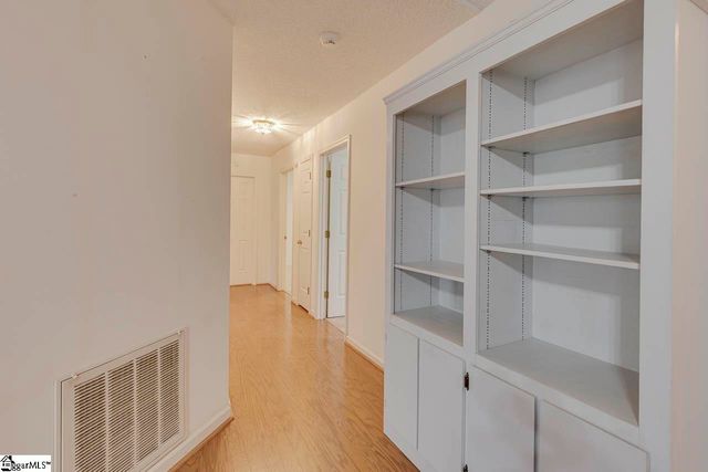 43 Rollingreen Road, Greer, SC 29651