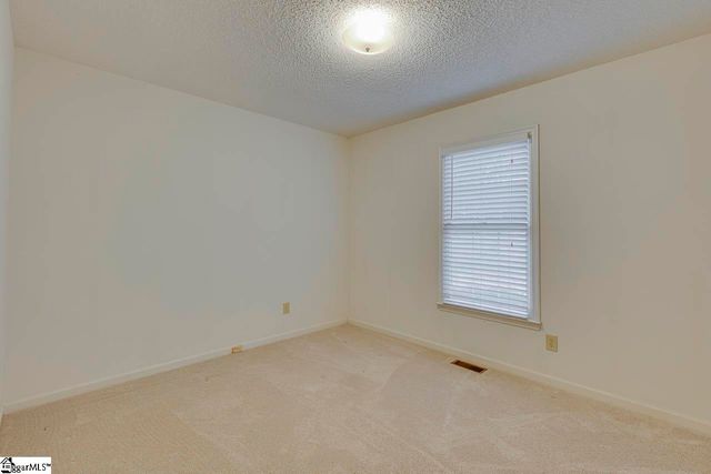 43 Rollingreen Road, Greer, SC 29651