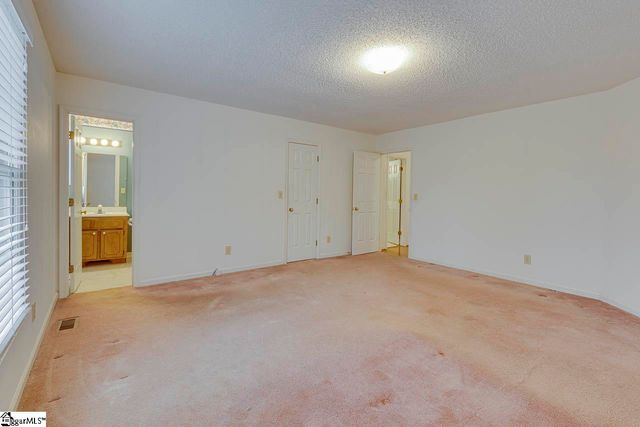 43 Rollingreen Road, Greer, SC 29651