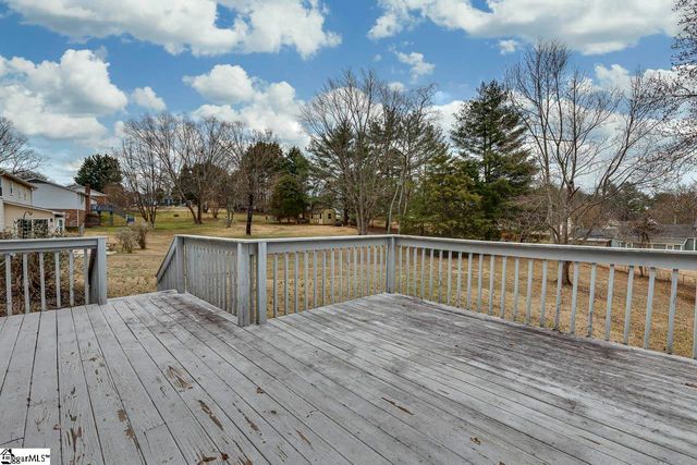 43 Rollingreen Road, Greer, SC 29651