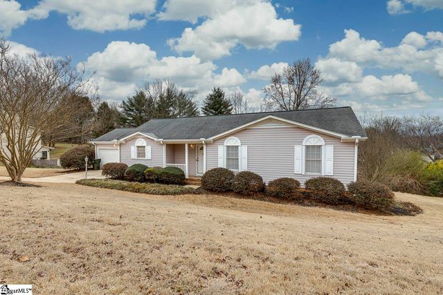 43 Rollingreen Road, Greer, SC 29651