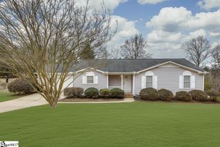 43 Rollingreen Road, Greer, SC 29651