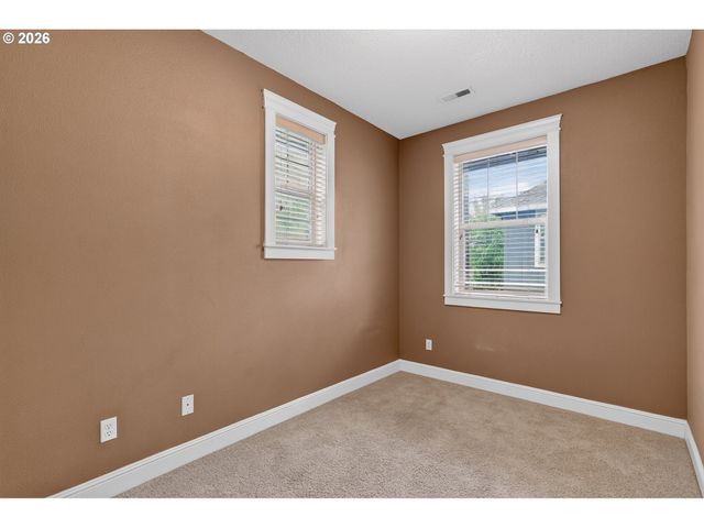 343 Ne BRYANT St, Portland, OR 97211