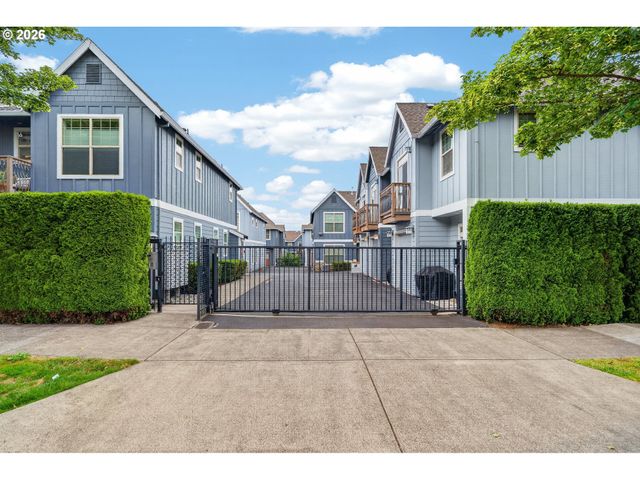 343 Ne BRYANT St, Portland, OR 97211