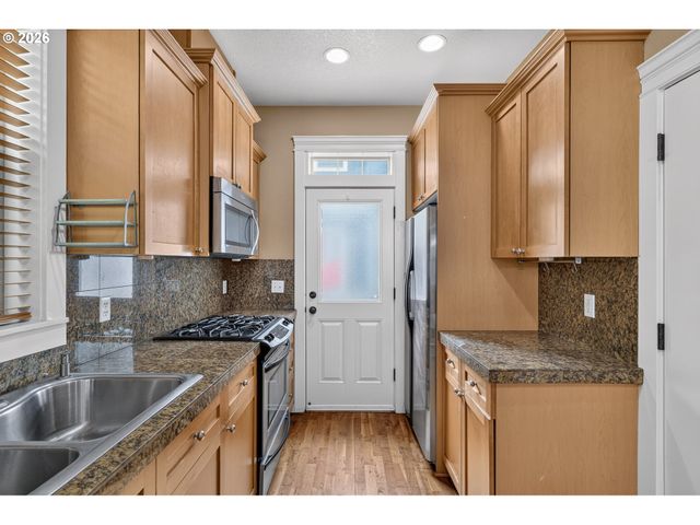 343 Ne BRYANT St, Portland, OR 97211
