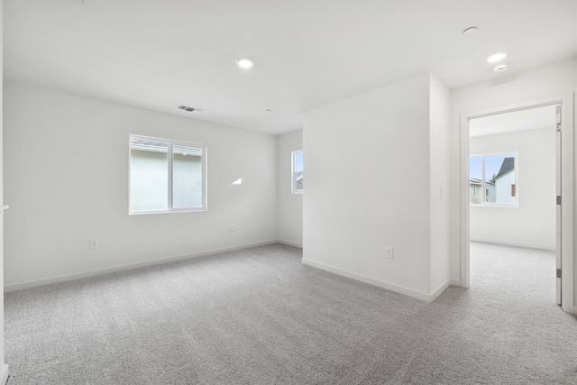 3413 Shaker Way, Sacramento, CA 95835