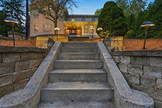 547 Gallion Ave, Brookline, PA 15226