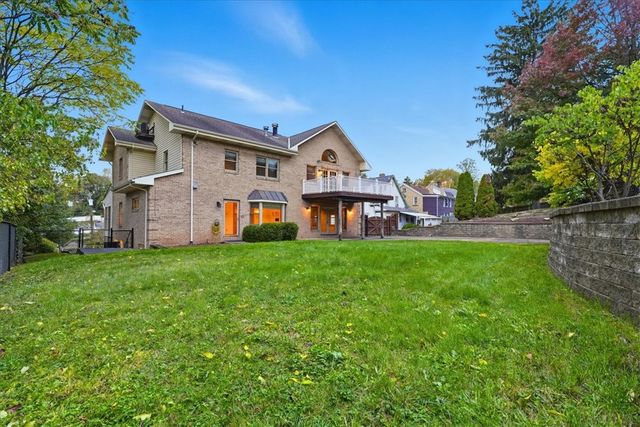 547 Gallion Ave, Brookline, PA 15226