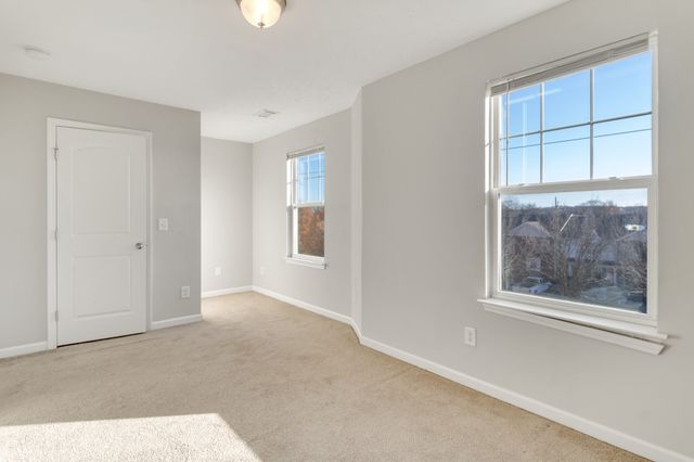 144 Ramsden Ave, La Vergne, TN 37086