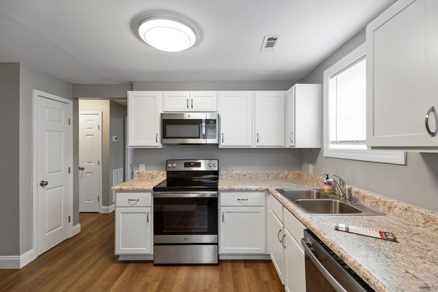 401 S Cherry Street, Seneca, SC 29678