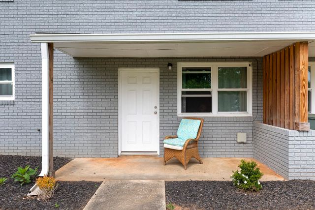401 S Cherry Street, Seneca, SC 29678