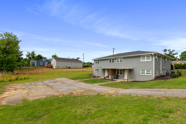 401 S Cherry Street, Seneca, SC 29678