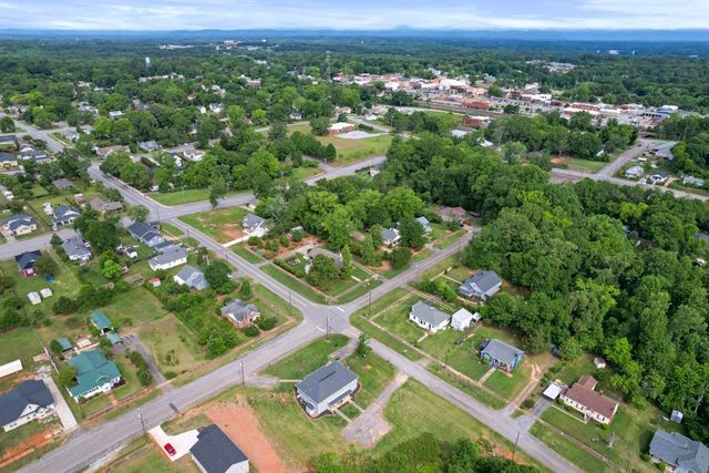 401 S Cherry Street, Seneca, SC 29678