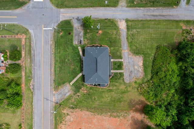 401 S Cherry Street, Seneca, SC 29678