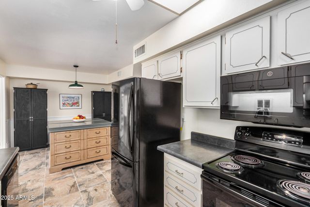 13039 N 100TH Drive, Sun City, AZ 85351