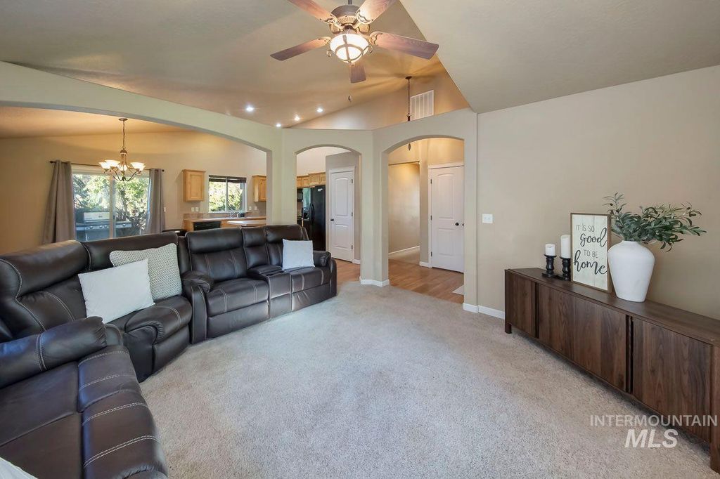 10262 W Breckfield Street, Boise, ID 83709 photo 3