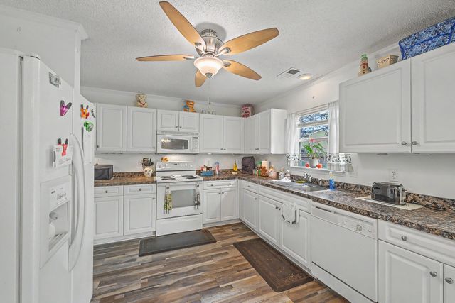 8047 Old London Road, North Charleston, SC 29406
