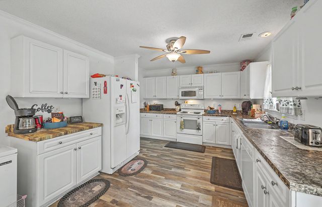 8047 Old London Road, North Charleston, SC 29406