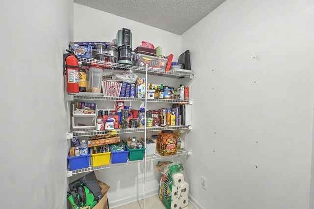 8047 Old London Road, North Charleston, SC 29406