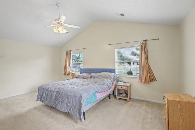 8047 Old London Road, North Charleston, SC 29406
