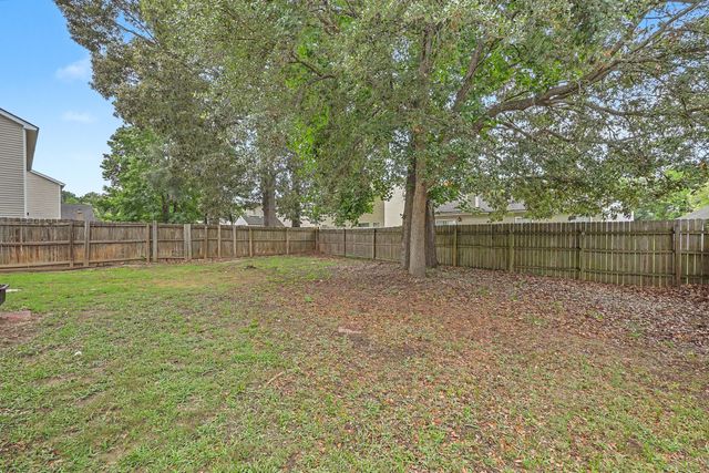 8047 Old London Road, North Charleston, SC 29406