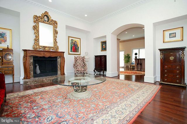 1347 KIRBY RD, Mclean, VA 22101