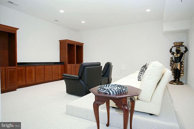 1347 KIRBY RD, Mclean, VA 22101