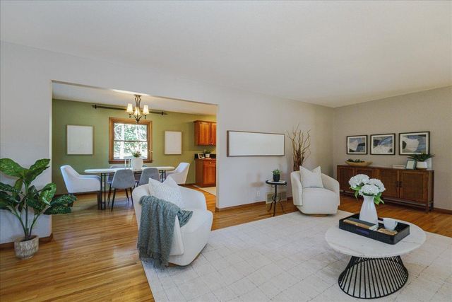 200 Harold Drive, Burnsville, MN 55337