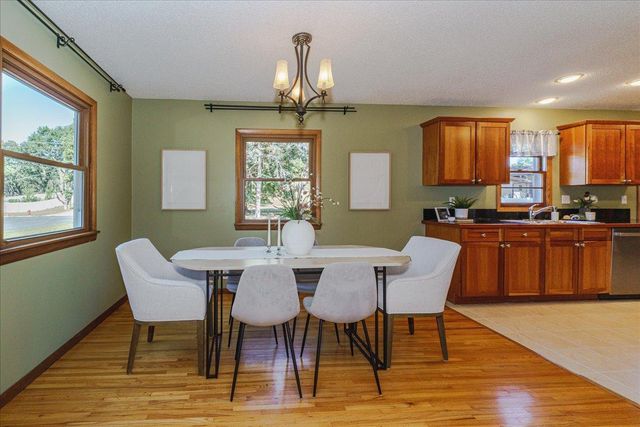 200 Harold Drive, Burnsville, MN 55337
