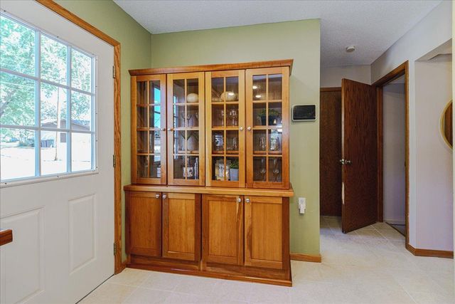 200 Harold Drive, Burnsville, MN 55337