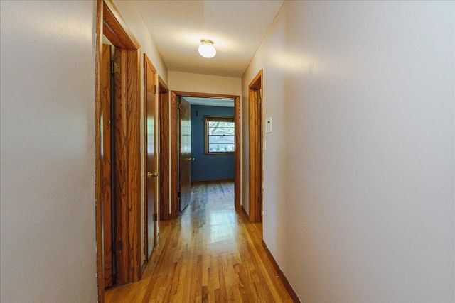 200 Harold Drive, Burnsville, MN 55337
